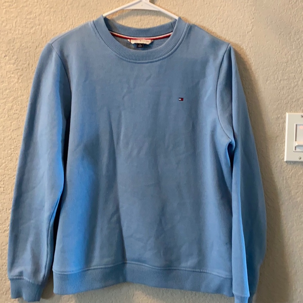 Tommy Hilfiger pullover.